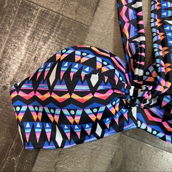 PINK VS Multicolored Bandeau Style Bikini Top XS - Picture 2 of 9